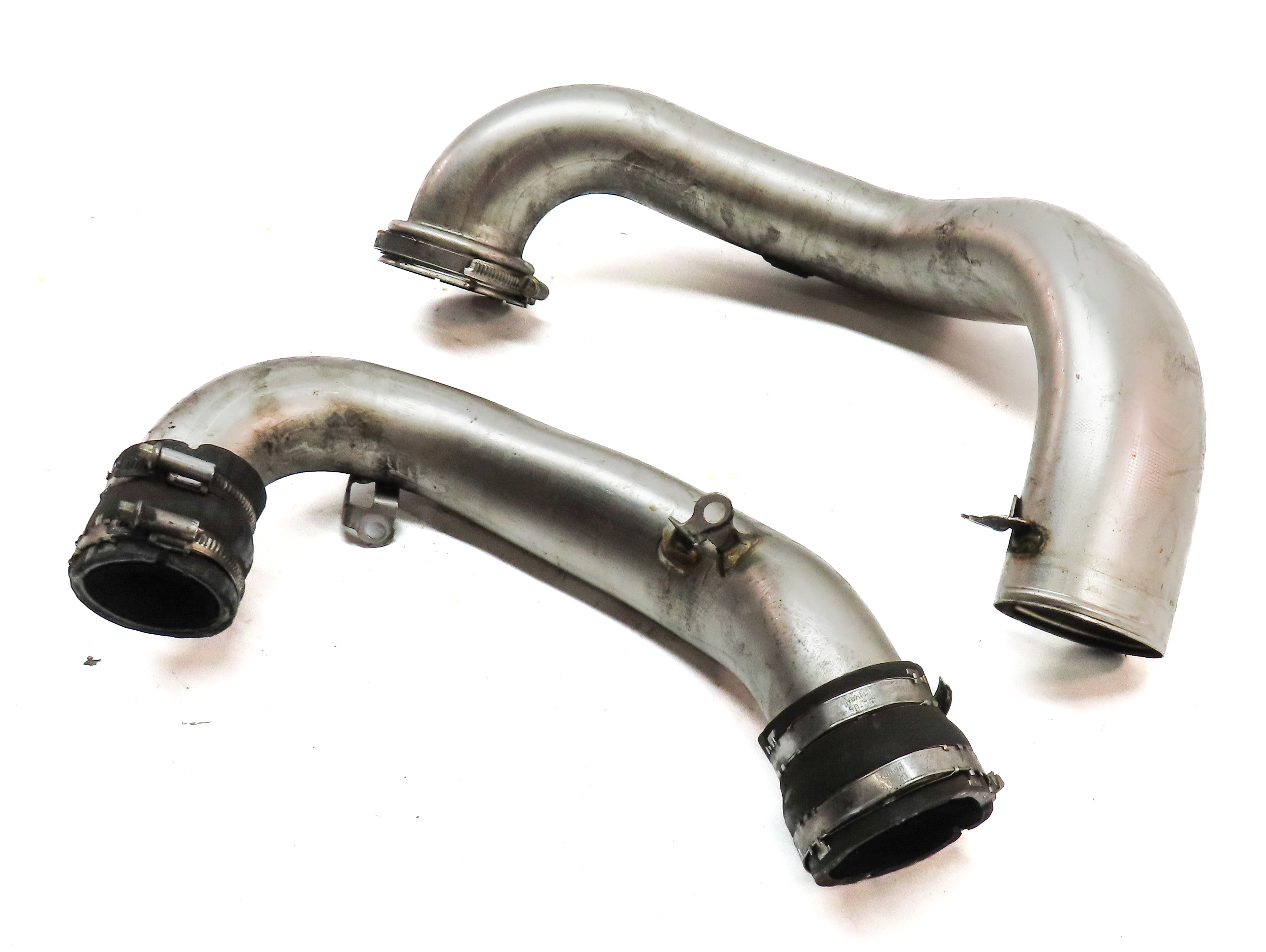 2013 MERCEDES ML550 (W166) 4.6L FRONT LEFT ENGINE AIR INTAKE HOSE PIPE SET/2 — exact item pictured